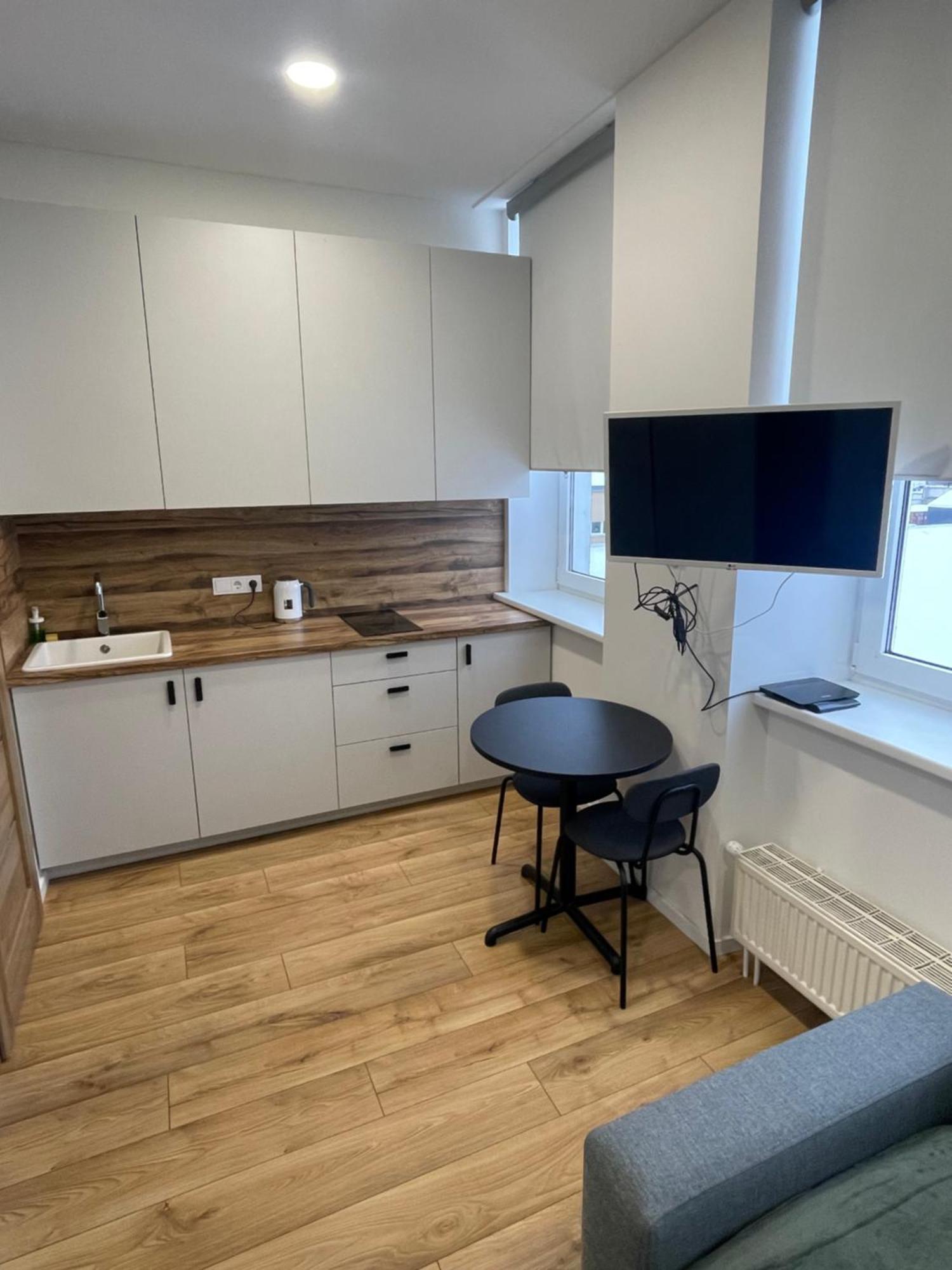 Airport Apartment 32 Self Check-In Free Parking Вилнюс Екстериор снимка